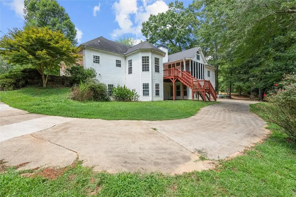 9790 Court Lynn Lane Winston, GA 30187