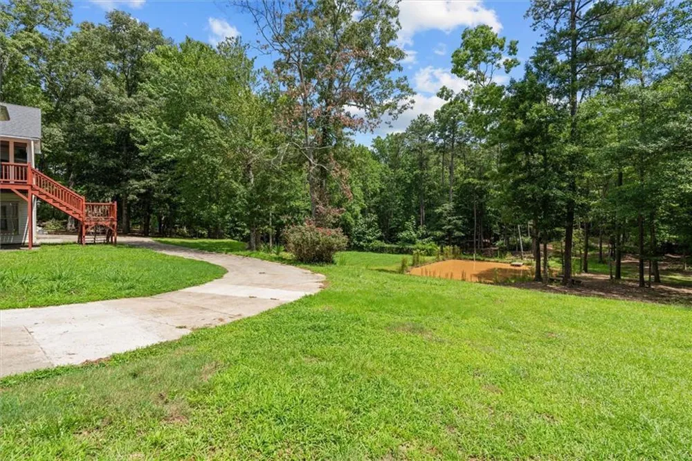9790 Court Lynn Lane Winston, GA 30187