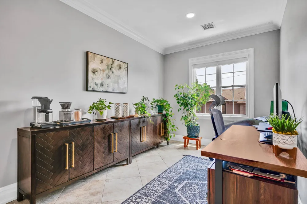 5 GRAND ST Weehawken, NJ 07086