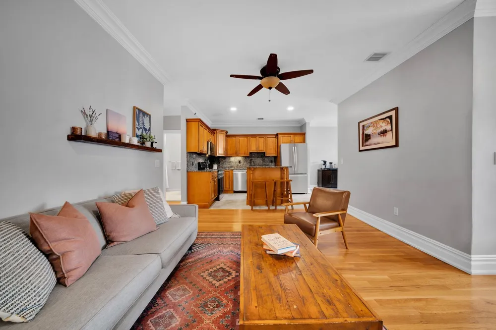5 GRAND ST Weehawken, NJ 07086