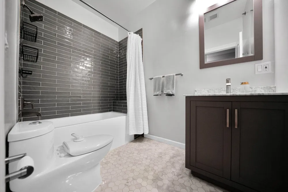 5 GRAND ST Weehawken, NJ 07086