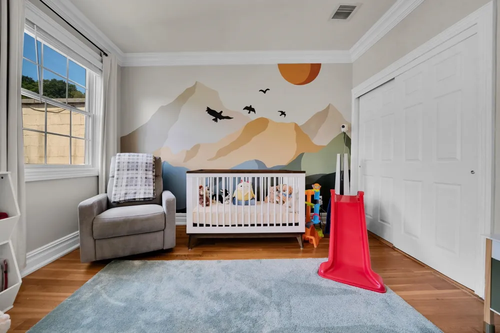 5 GRAND ST Weehawken, NJ 07086