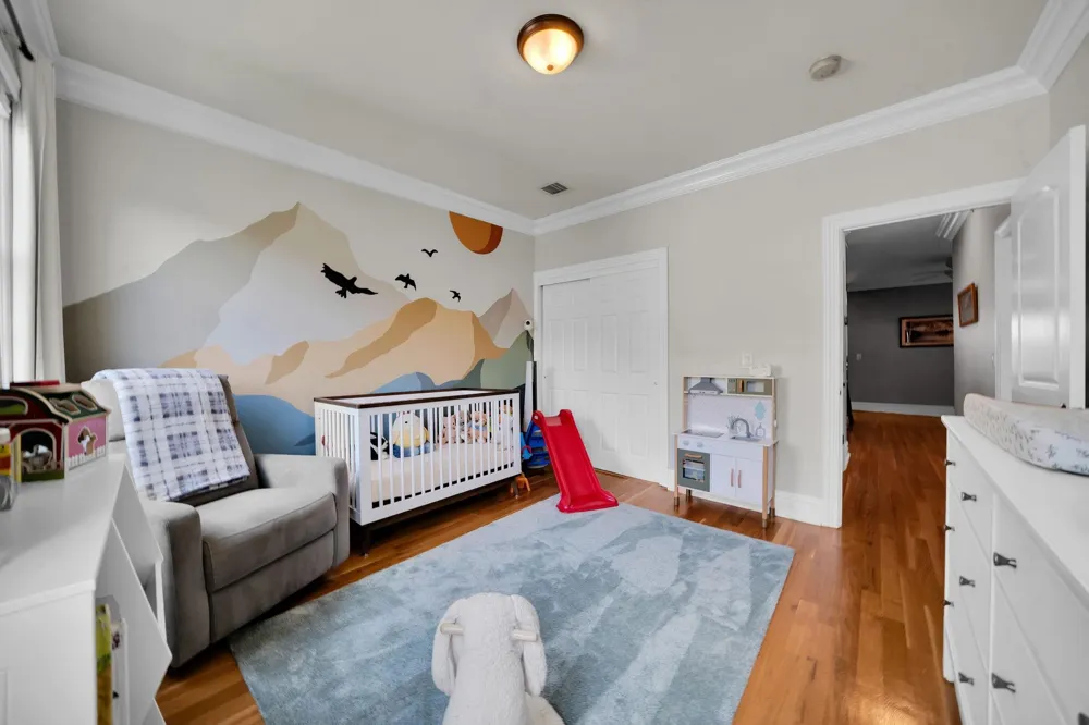 5 GRAND ST Weehawken, NJ 07086