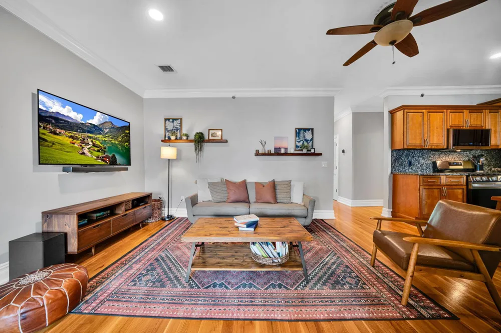 5 GRAND ST Weehawken, NJ 07086