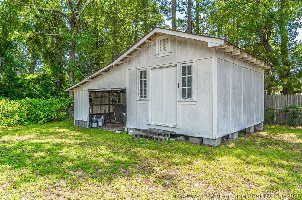 1710 Poplar Street Aberdeen, NC 28315