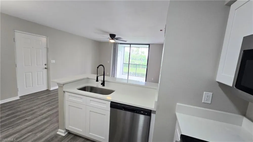 13545 Eagle Ridge Drive #826 Fort Myers, FL 33912