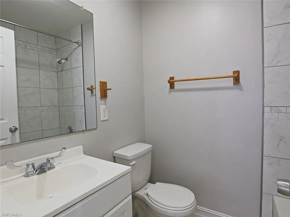 3725 Skyline Boulevard Cape Coral, FL 33914