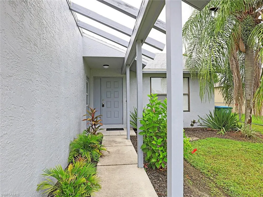 3725 Skyline Boulevard Cape Coral, FL 33914