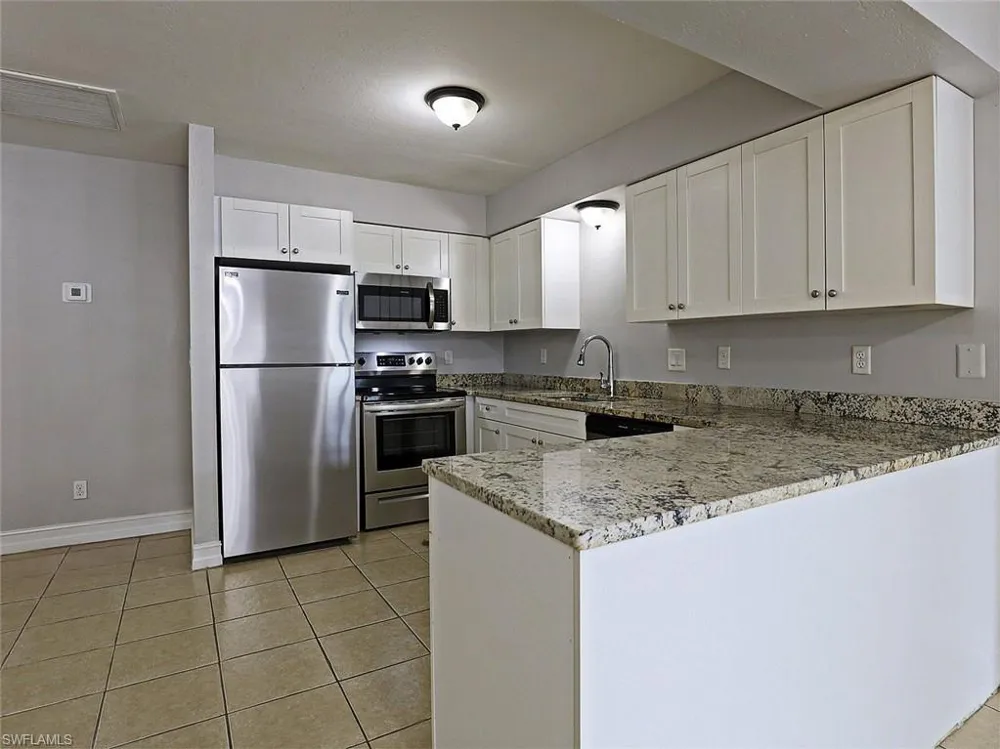 3725 Skyline Boulevard Cape Coral, FL 33914