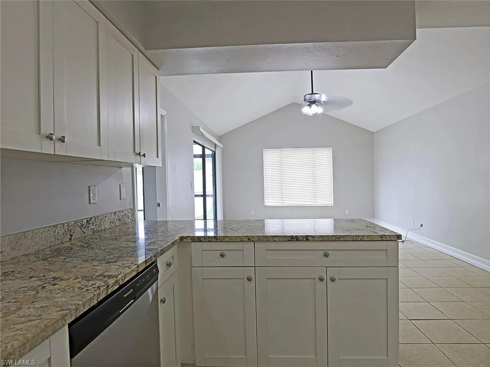 3725 Skyline Boulevard Cape Coral, FL 33914