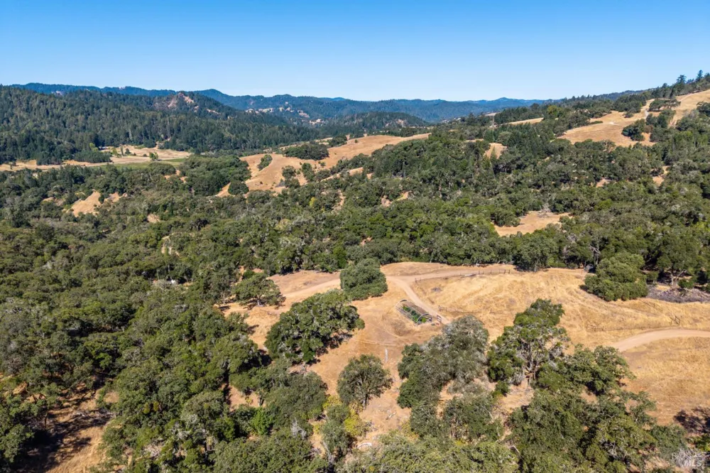 24051 Fig Tree Lane Yorkville, CA 95494