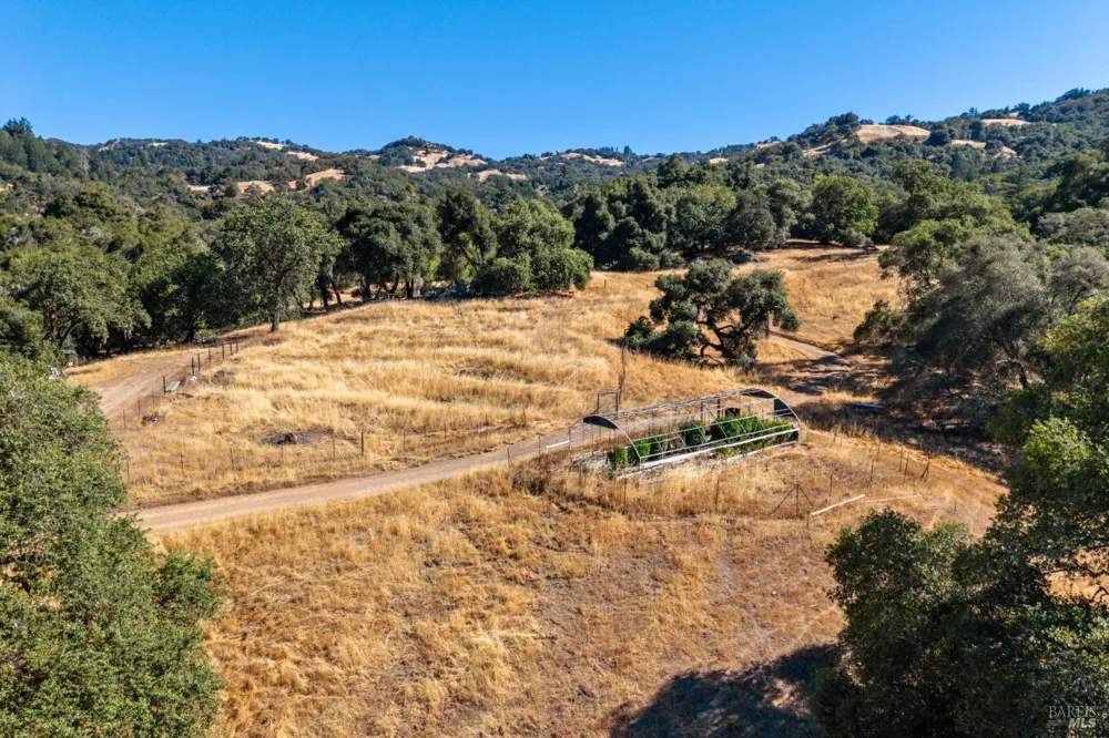24051 Fig Tree Lane Yorkville, CA 95494