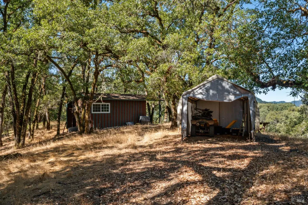 24051 Fig Tree Lane Yorkville, CA 95494