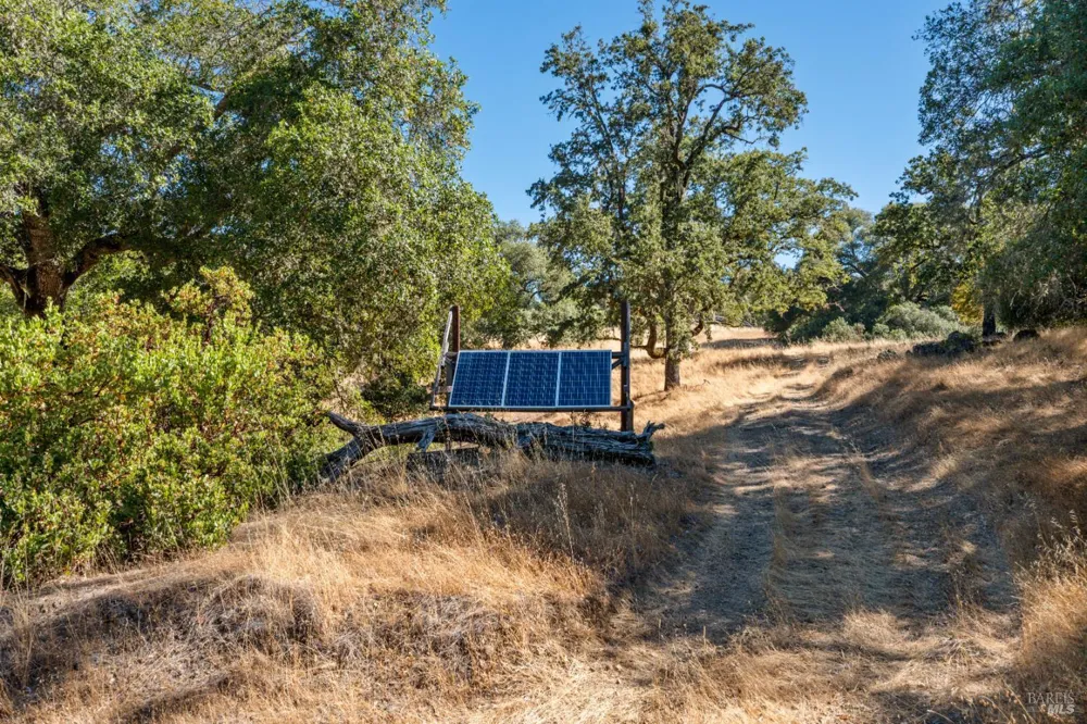 24051 Fig Tree Lane Yorkville, CA 95494