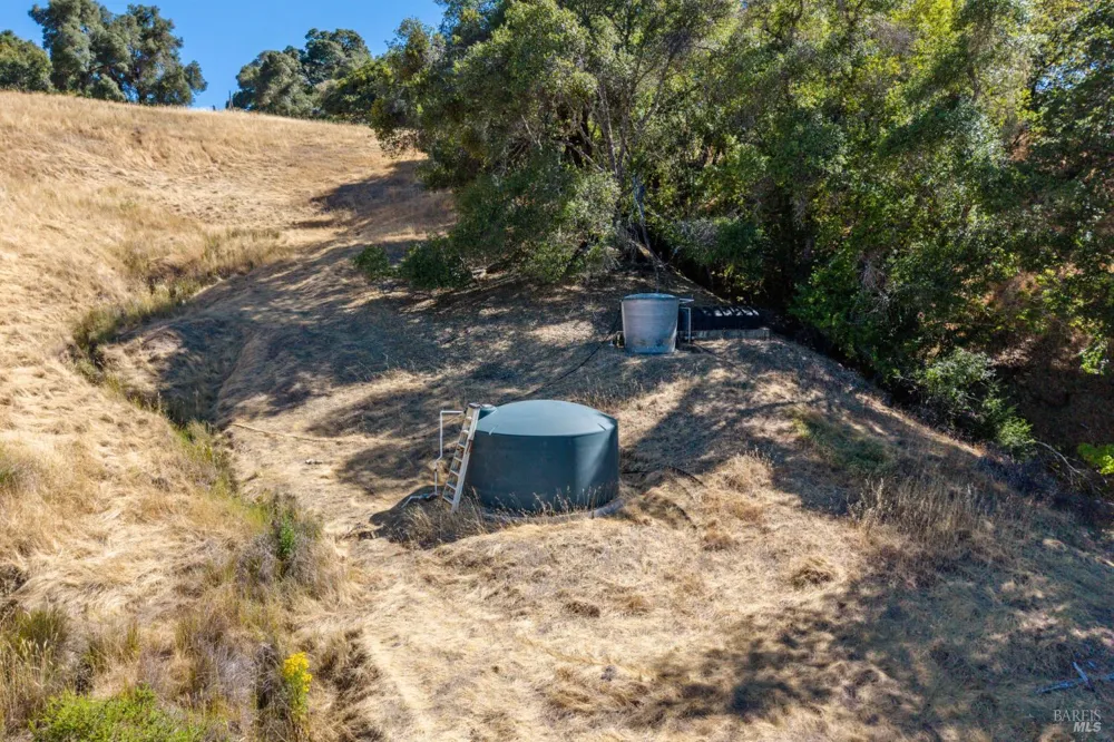 24051 Fig Tree Lane Yorkville, CA 95494