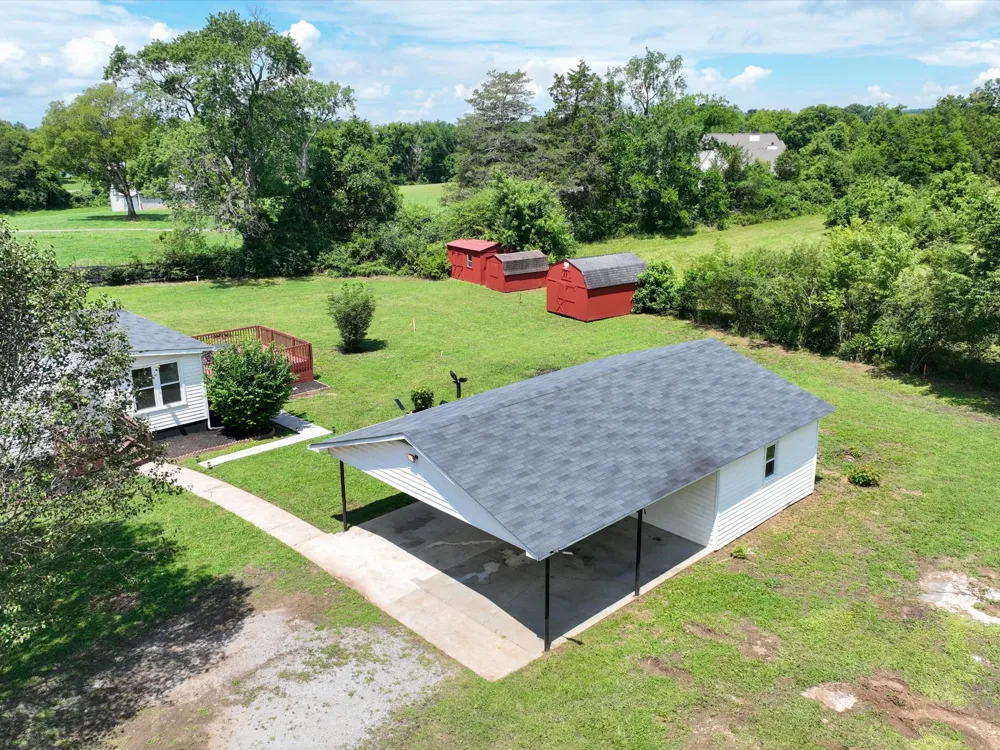 5011A Lascassas Pike Lascassas, TN 37085