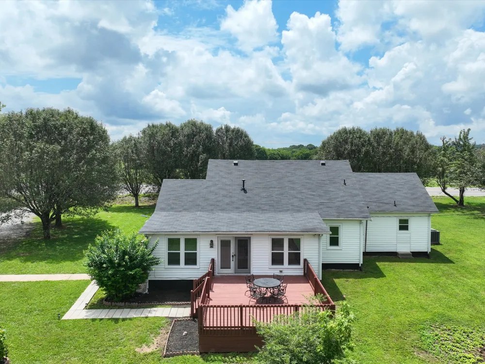 5011A Lascassas Pike Lascassas, TN 37085