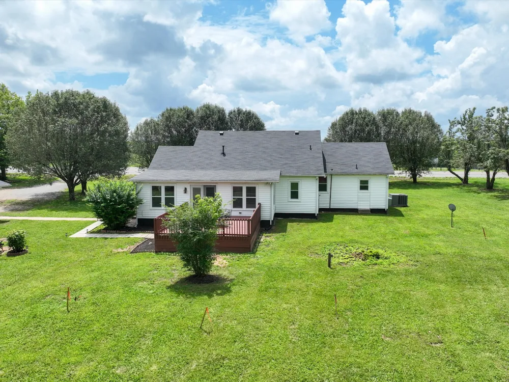 5011A Lascassas Pike Lascassas, TN 37085