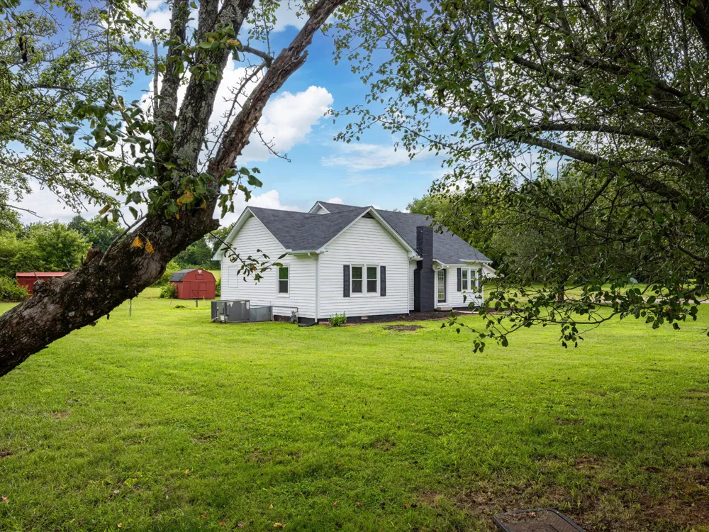 5011A Lascassas Pike Lascassas, TN 37085