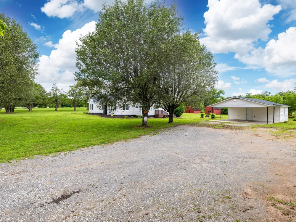5011A Lascassas Pike Lascassas, TN 37085