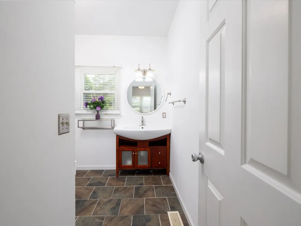 5011A Lascassas Pike Lascassas, TN 37085