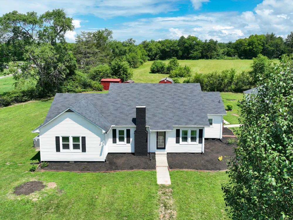5011A Lascassas Pike Lascassas, TN 37085