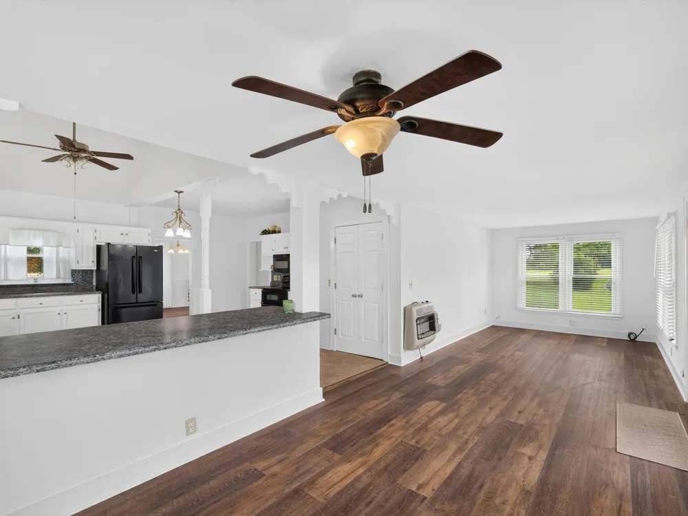 5011A Lascassas Pike Lascassas, TN 37085
