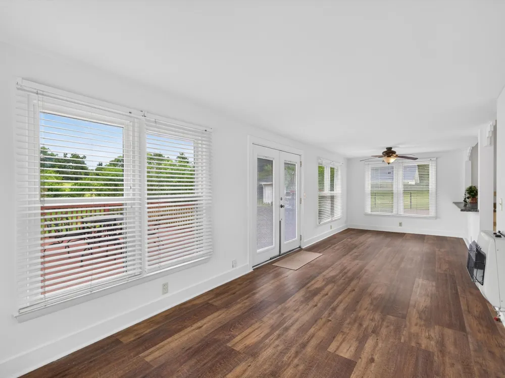 5011A Lascassas Pike Lascassas, TN 37085