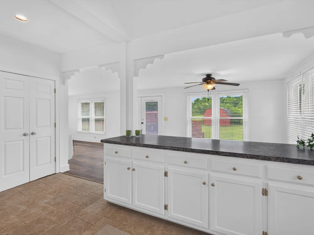 5011A Lascassas Pike Lascassas, TN 37085