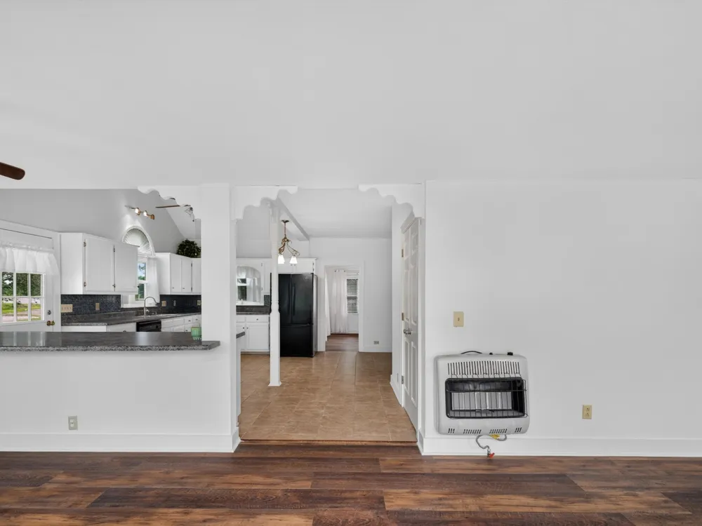 5011A Lascassas Pike Lascassas, TN 37085