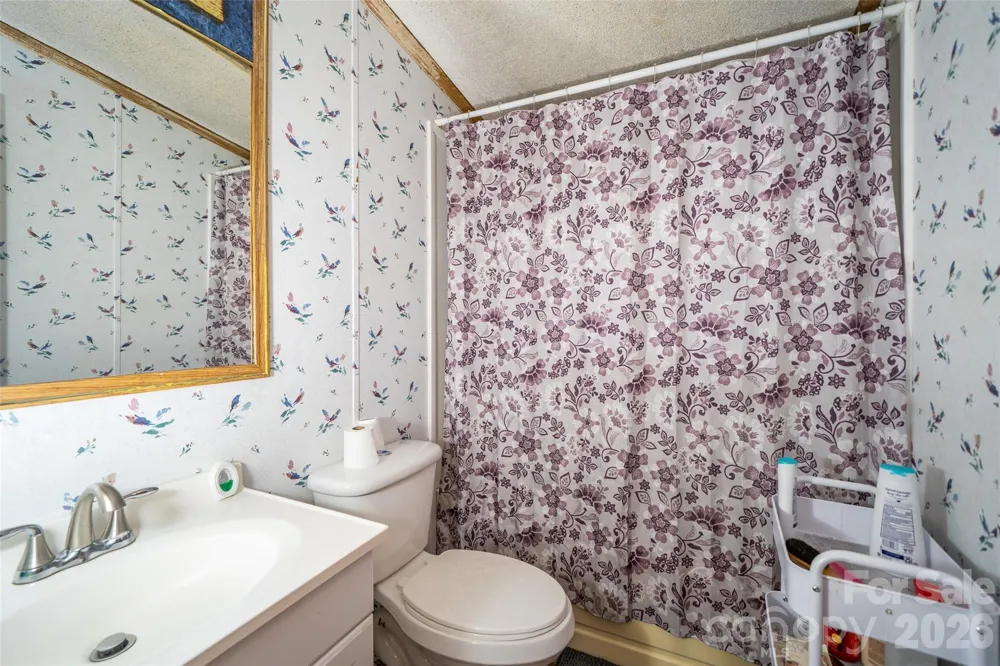 479 McDade Road Tryon, NC 28782