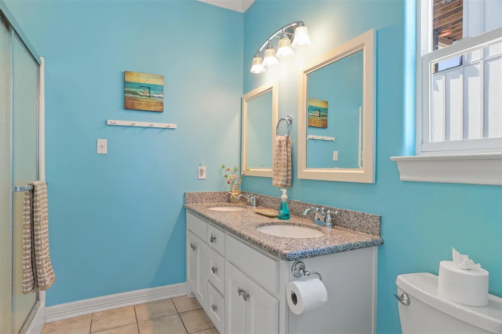 3026 Copacabana Drive Crystal Beach, TX 77650