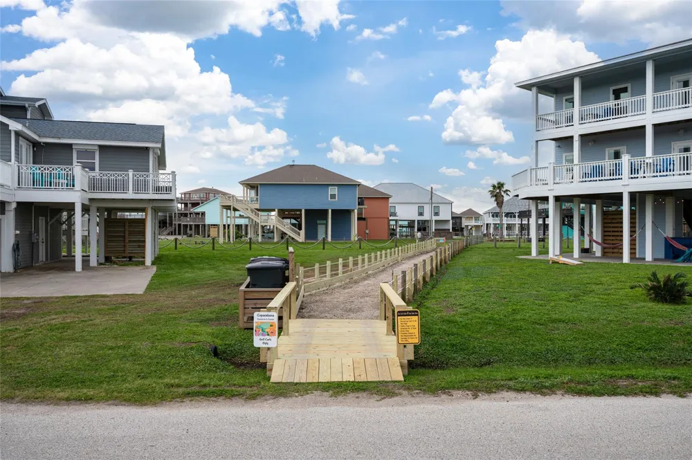 3026 Copacabana Drive Crystal Beach, TX 77650