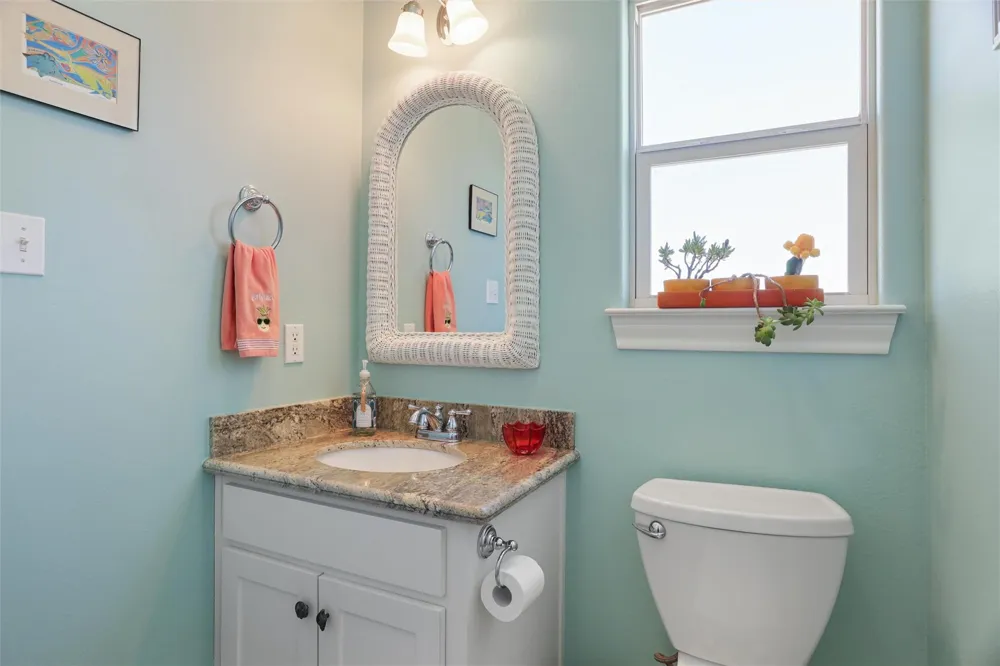 3026 Copacabana Drive Crystal Beach, TX 77650