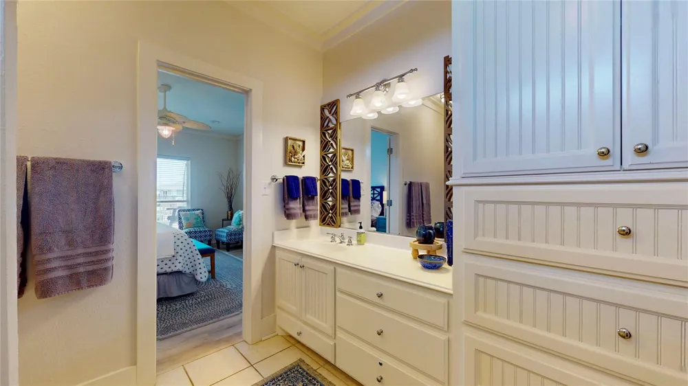 708 Cameron Circle Crystal Beach, TX 77650
