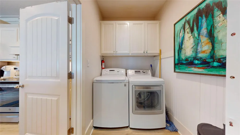 708 Cameron Circle Crystal Beach, TX 77650