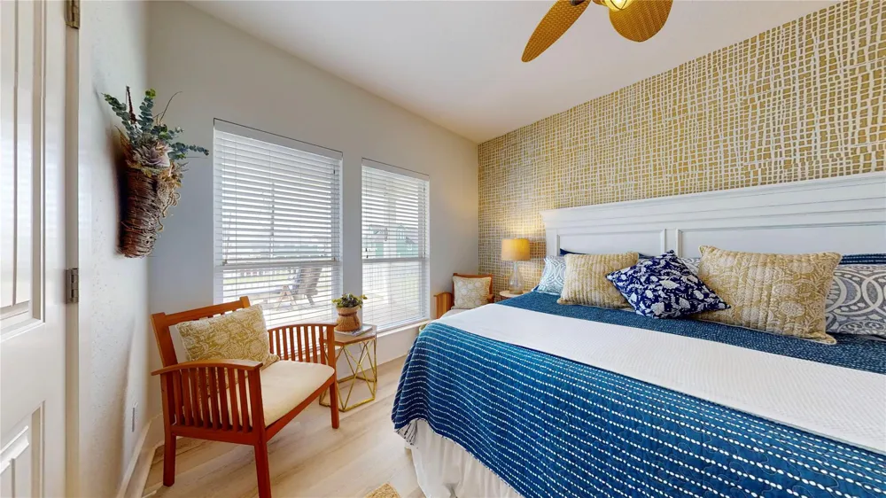 708 Cameron Circle Crystal Beach, TX 77650