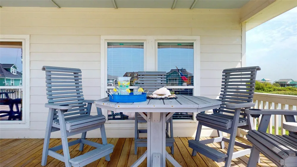 708 Cameron Circle Crystal Beach, TX 77650