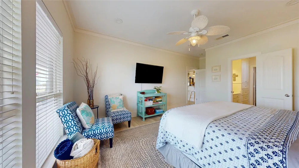 708 Cameron Circle Crystal Beach, TX 77650