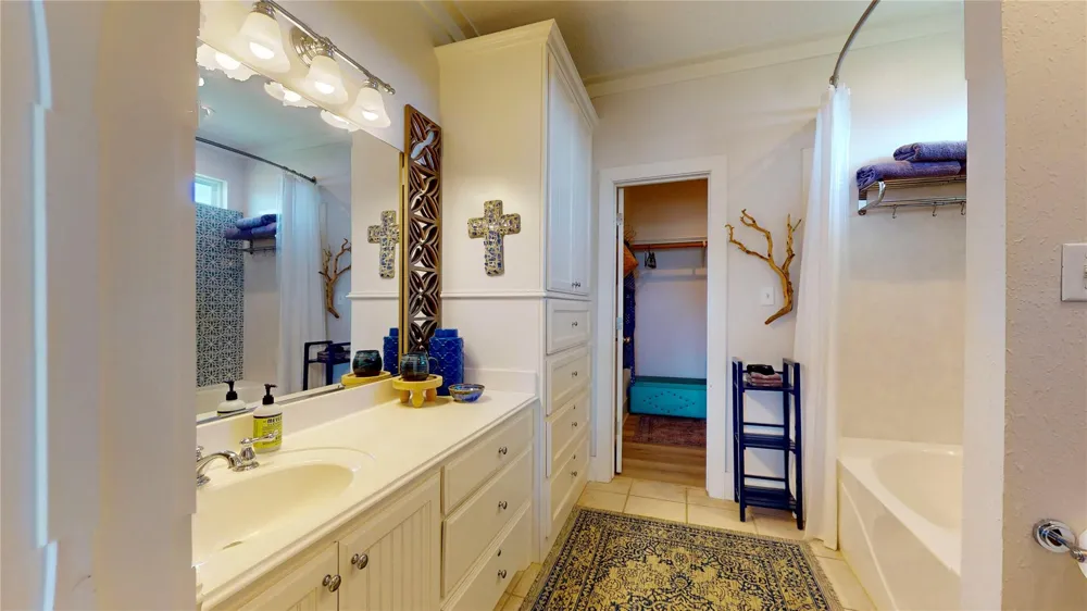 708 Cameron Circle Crystal Beach, TX 77650