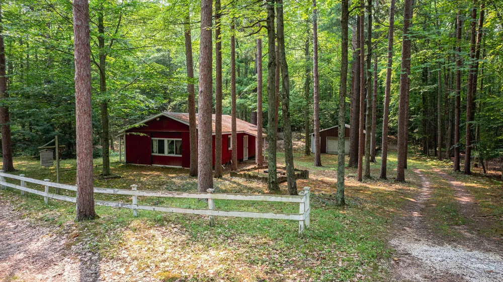 7211 Northern Drive Pentwater, MI 49449