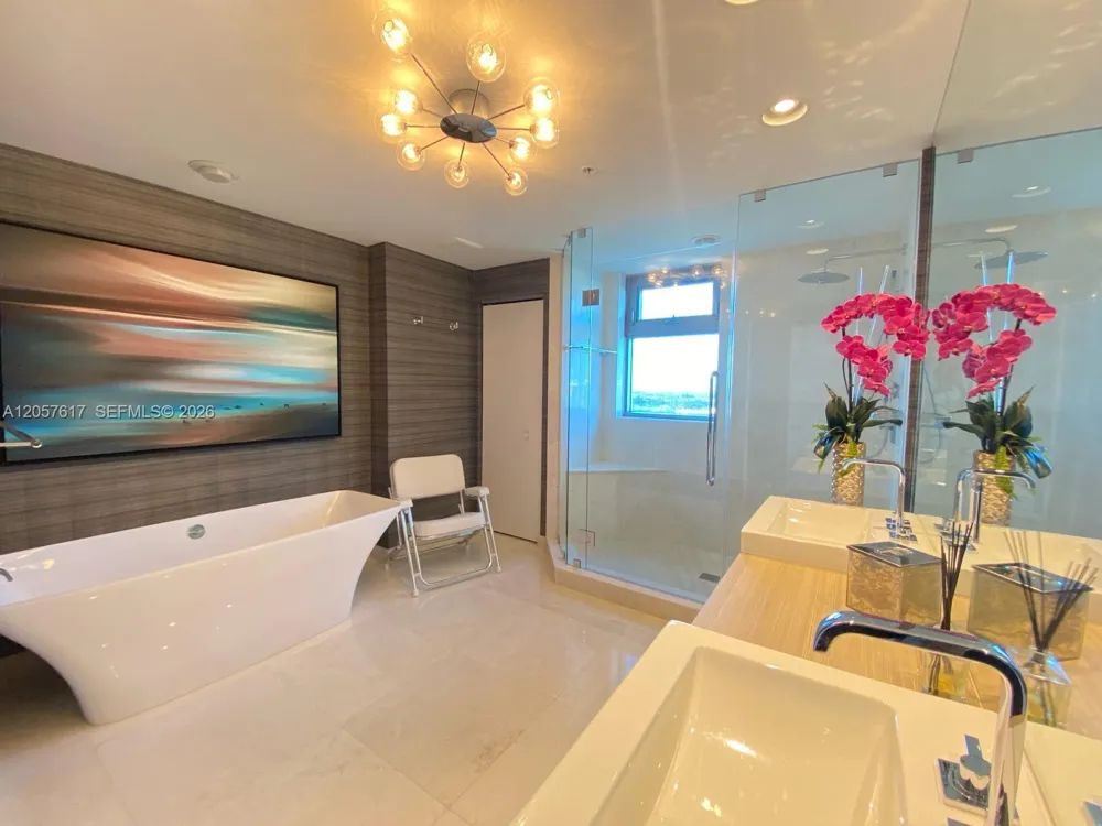 17301 Biscayne Blvd #1808 North Miami Beach, FL 33160