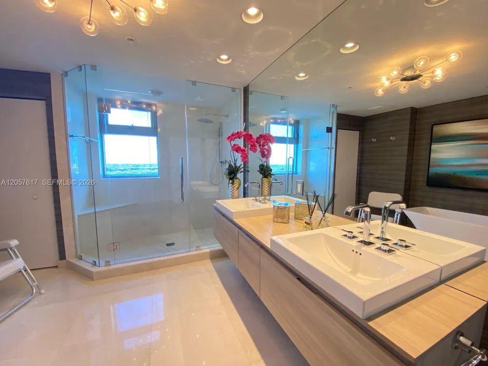 17301 Biscayne Blvd #1808 North Miami Beach, FL 33160