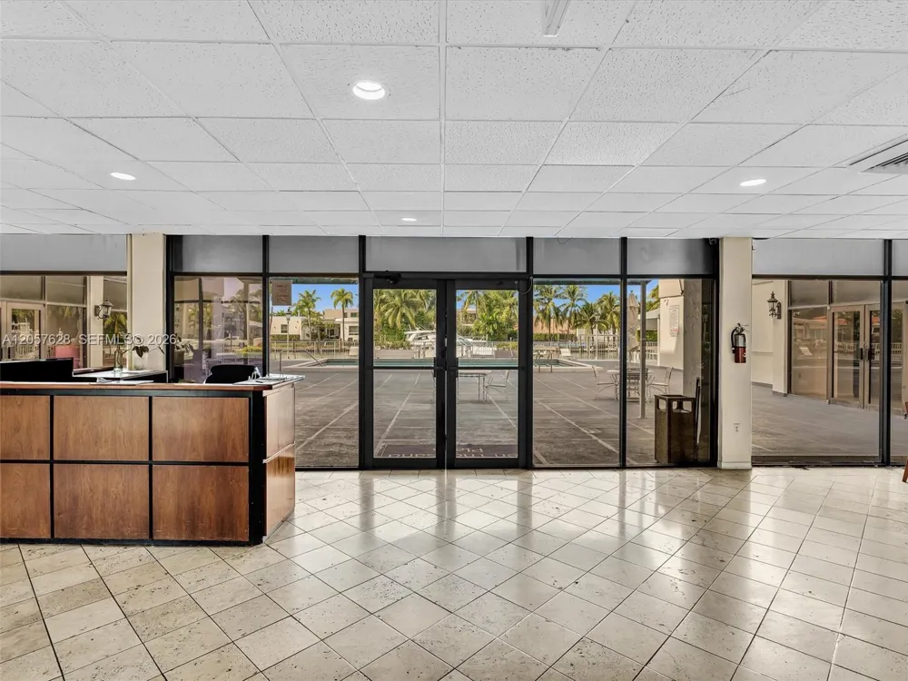 10000 W Bay Harbor Dr #201 Bay Harbor Islands, FL 33154