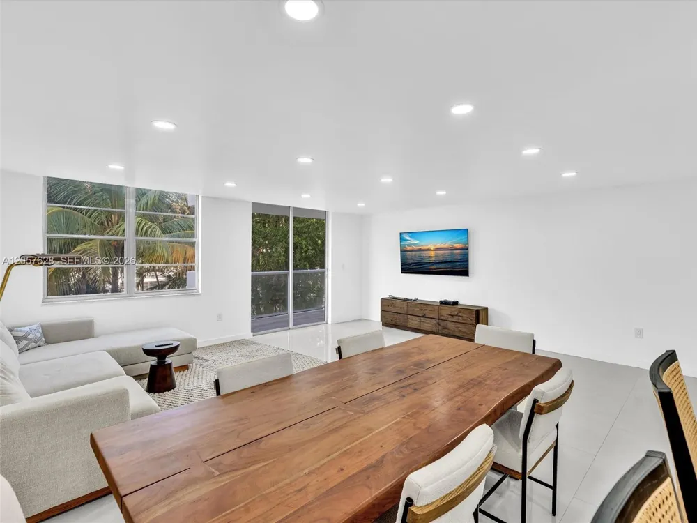 10000 W Bay Harbor Dr #201 Bay Harbor Islands, FL 33154