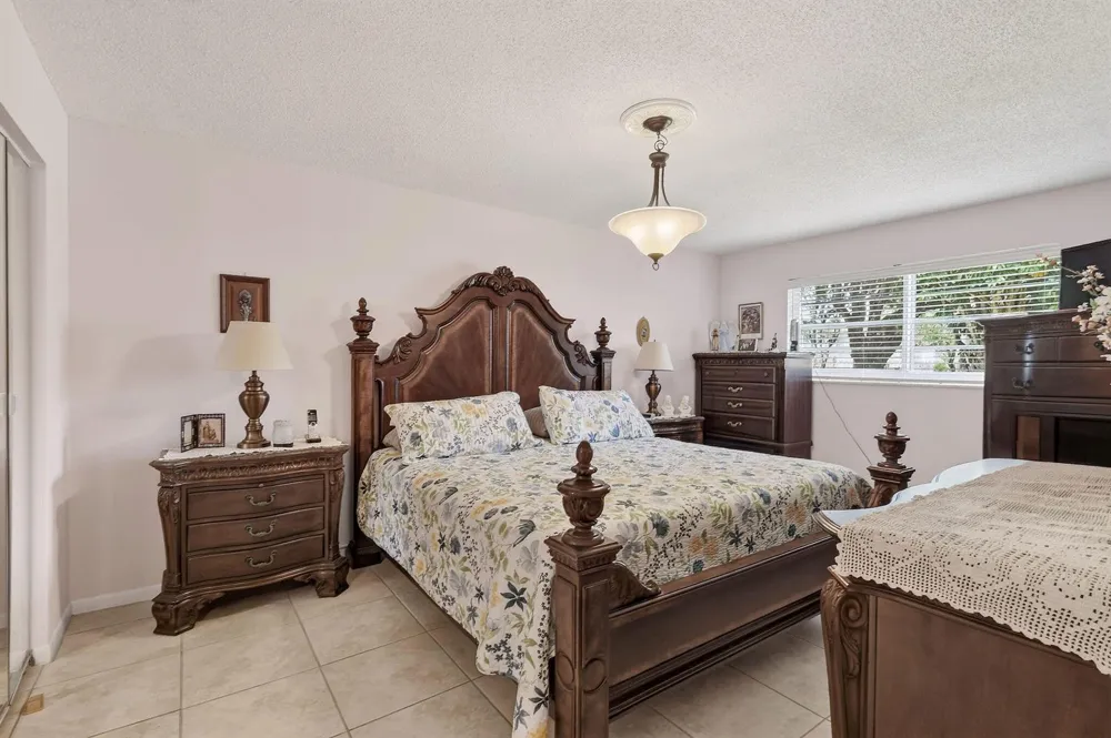 770 Lori Drive #253 Palm Springs, FL 33461