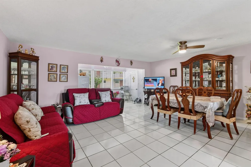 770 Lori Drive #253 Palm Springs, FL 33461