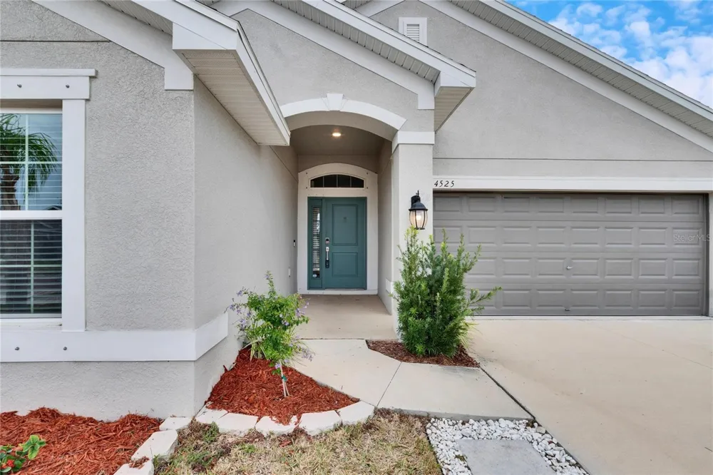 14525 SCOTTBURGH GLEN DRIVE Wimauma, FL 33598