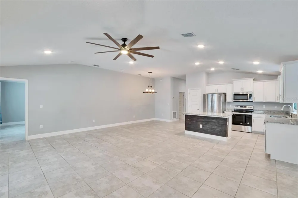 14525 SCOTTBURGH GLEN DRIVE Wimauma, FL 33598