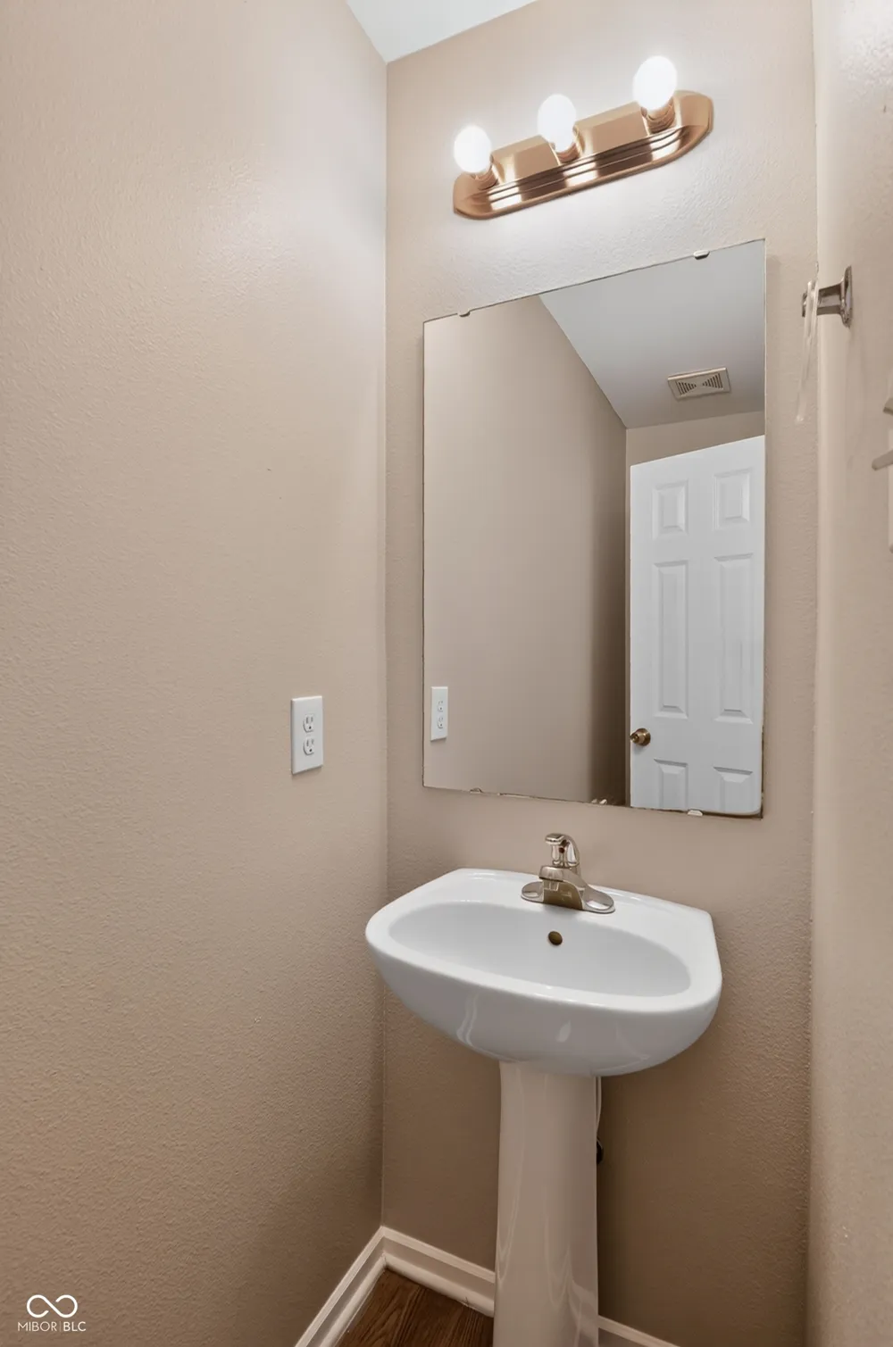 1191 Aberdeen Drive Franklin, IN 46131